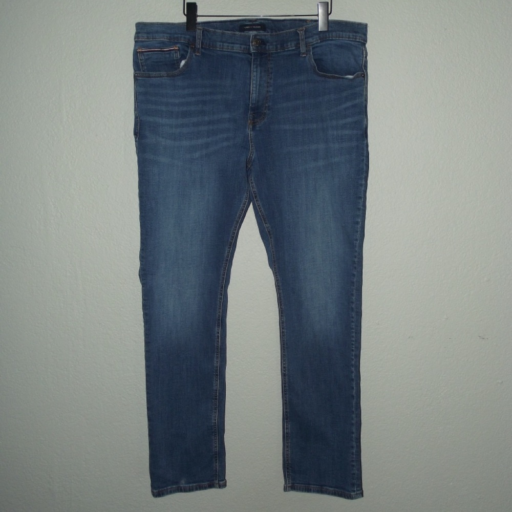 Tommy Hilfiger Men’s Straight Fit Stretch Jeans